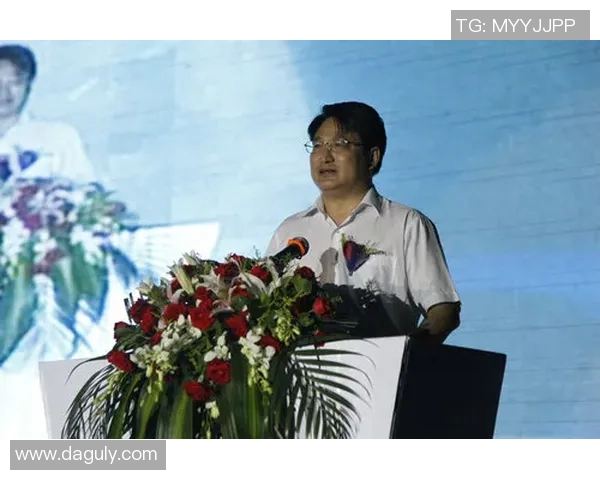 周芳专访：从街头到舞台的华丽转身与成长之路